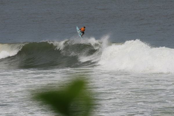 �����𑜓x�̃t���[�ʐ^�f�ނ��J��