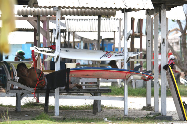 �����𑜓x�̃t���[�ʐ^�f�ނ��J��