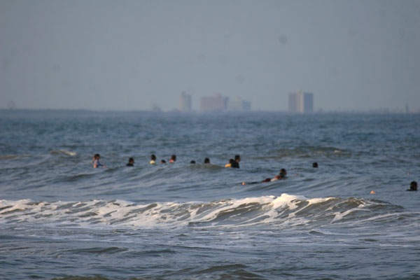 �����𑜓x�̃t���[�ʐ^�f�ނ��J��